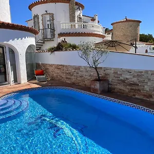 villa-empuriabrava.catalonia-hotels.com/